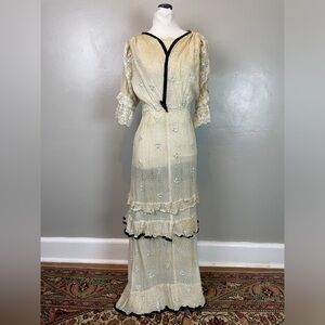 Vintage 30’s Embroidered Dress - As Is